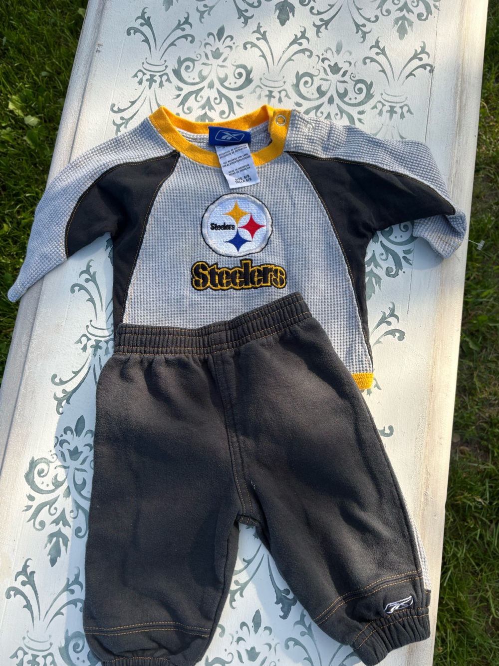 Reebok Pittsburgh Steelers 2-Piece Baby Outfit Set Size 6/9 Months